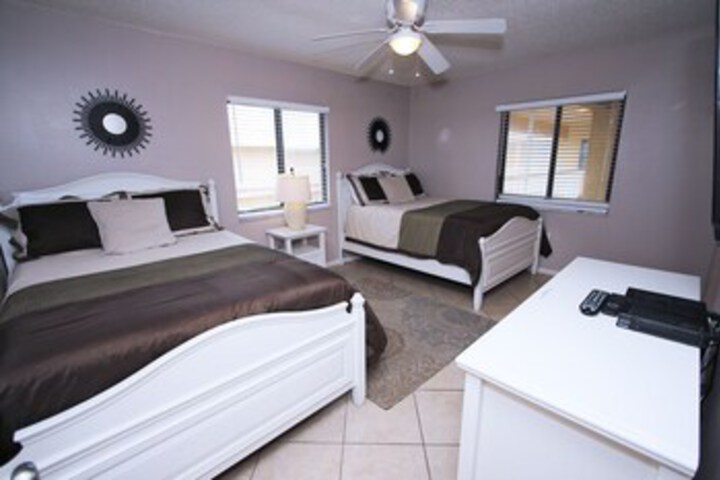 Room 30 of 33