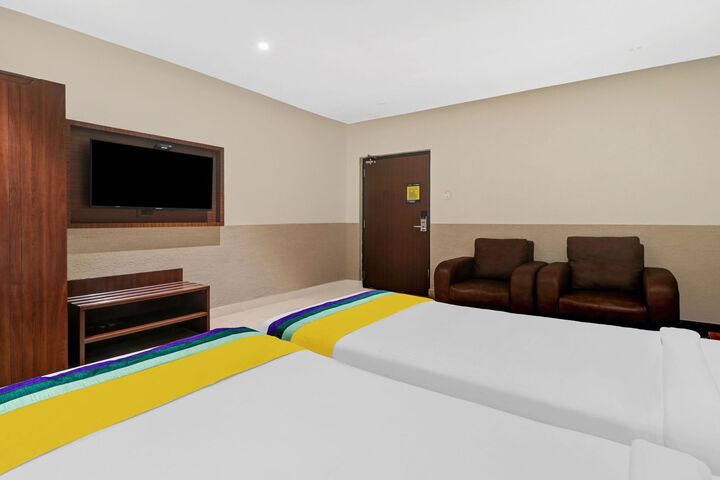 Room 21 of 32