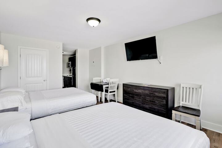 Room 25 of 90