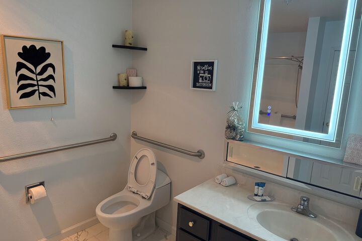 Room 20 of 23