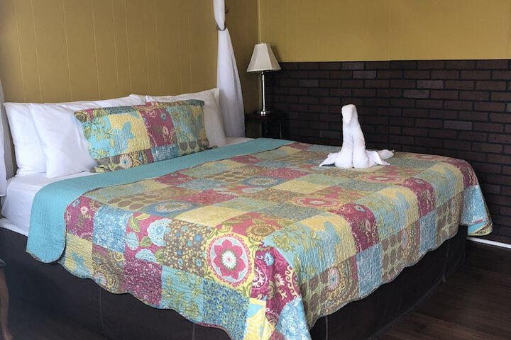 Room 8 of 30