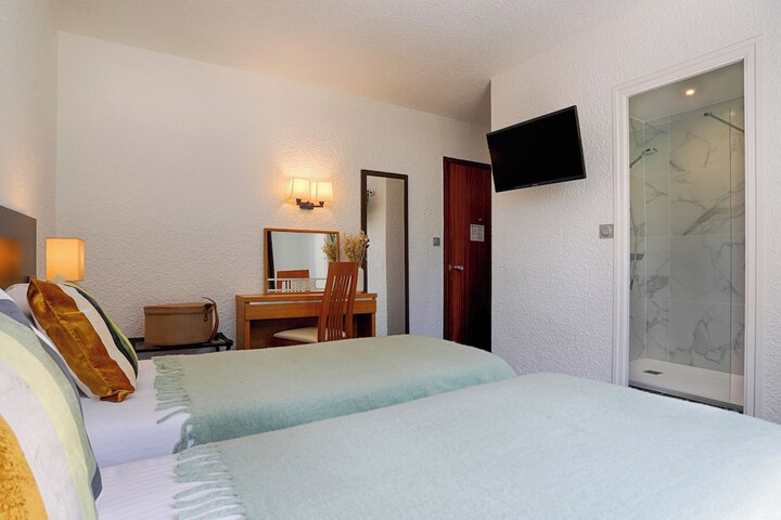 Room 115 of 191
