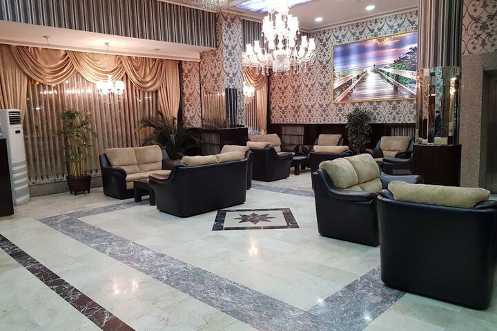 Entrance & Lobby
