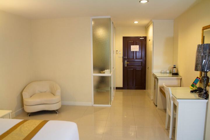 Room 3 of 31