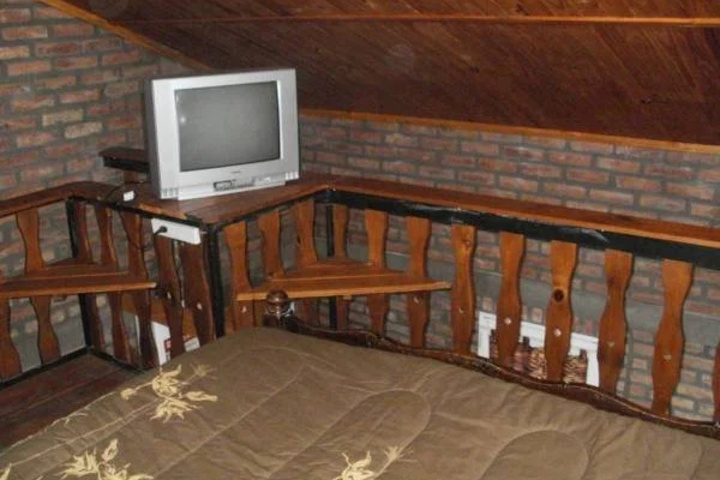 Room 5 of 14
