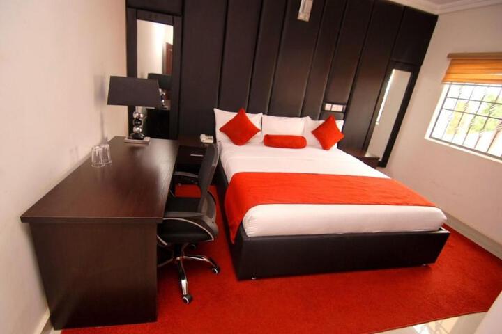 Lavila Hotel