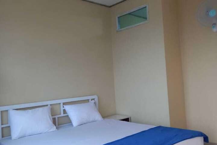 Room 2 of 15