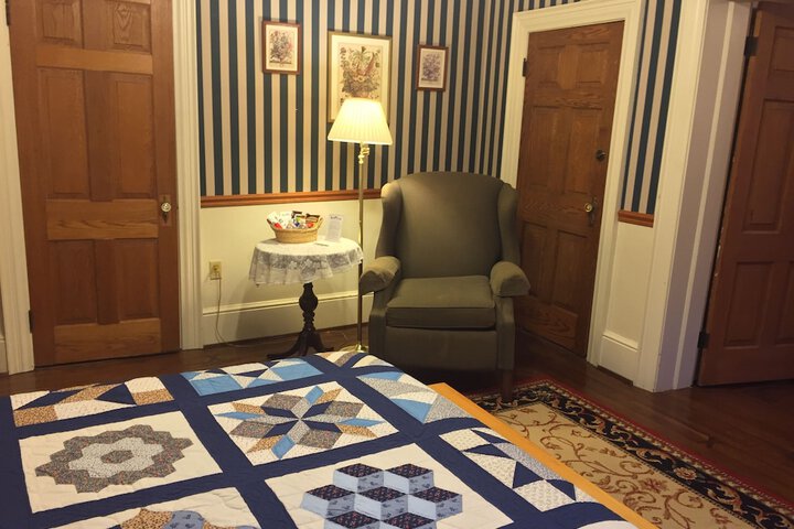Room 11 of 26