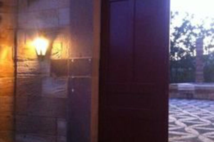 Hotel 11 of 48