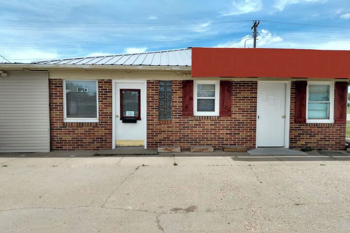Love Hotels Murdo by OYO on Interstate 90 in Murdo, SD