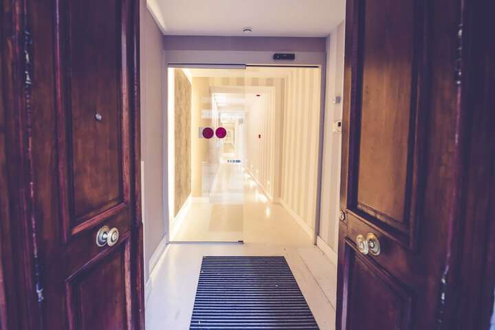 Hotel 4 of 48