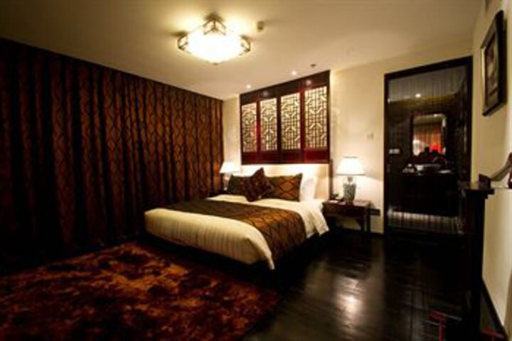 Room 10 of 35