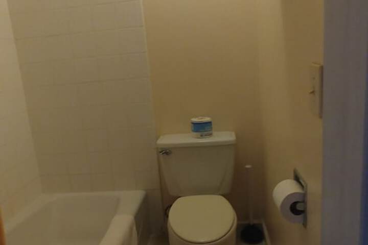 Room 22 of 32