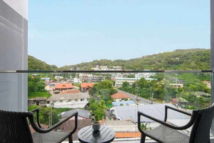balcony