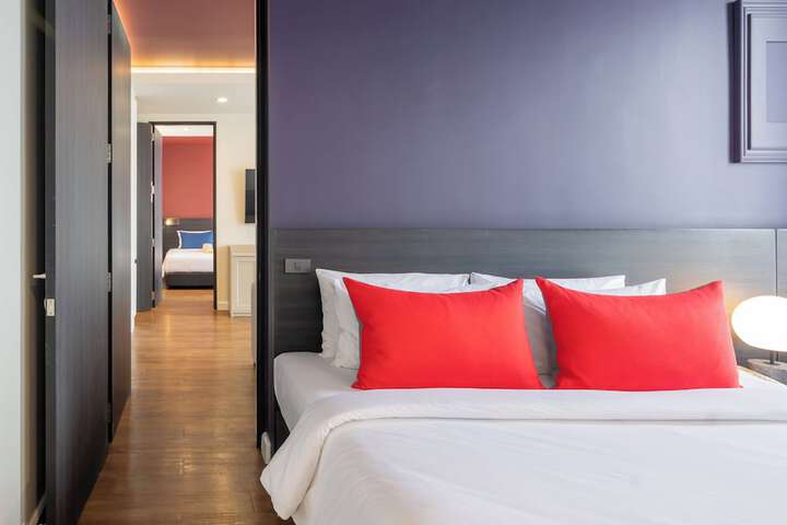 Room 25 of 53