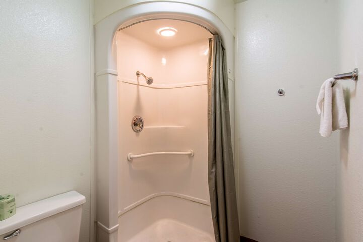 Room 15 of 25