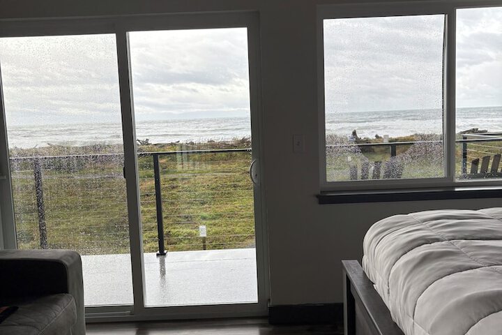 Beach/ocean view