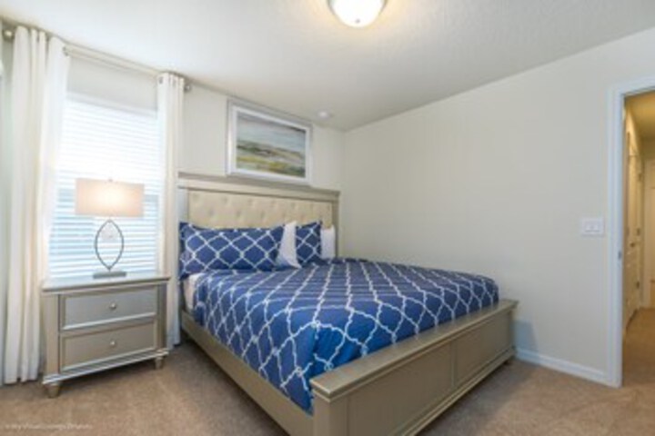 Room 126 of 199
