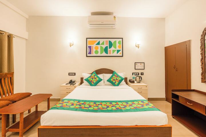 Room 13 of 38