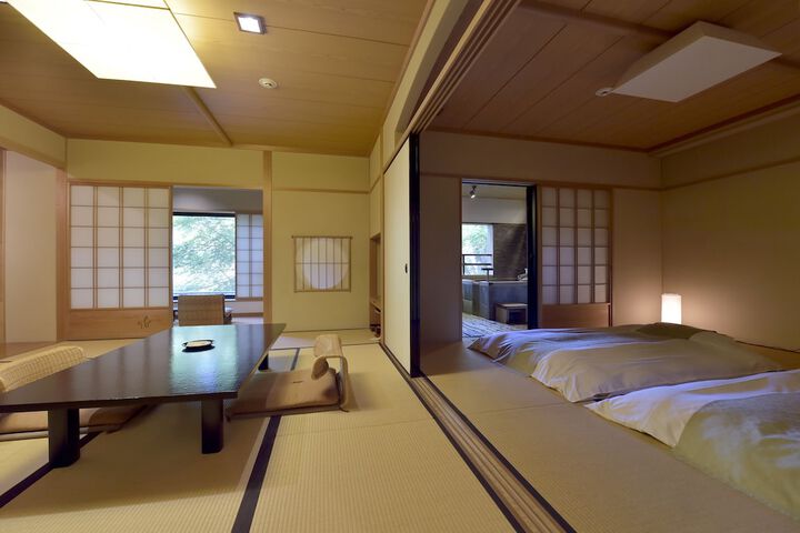 Room 21 of 245