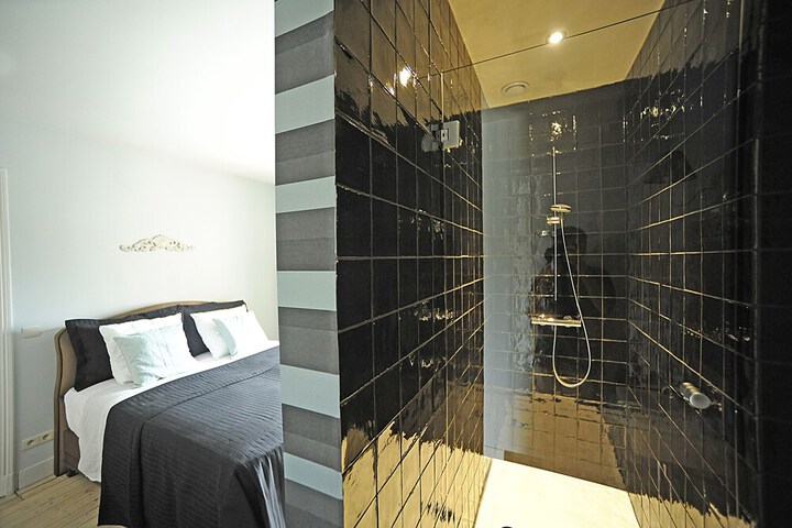 Bath Interior