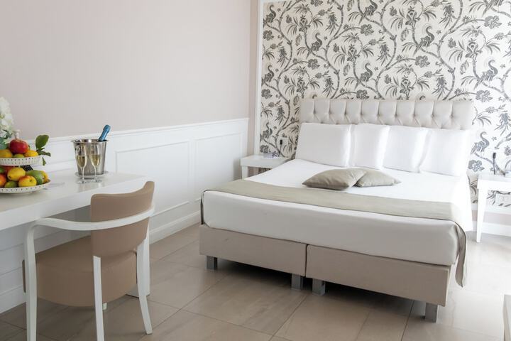 Room 15 of 129