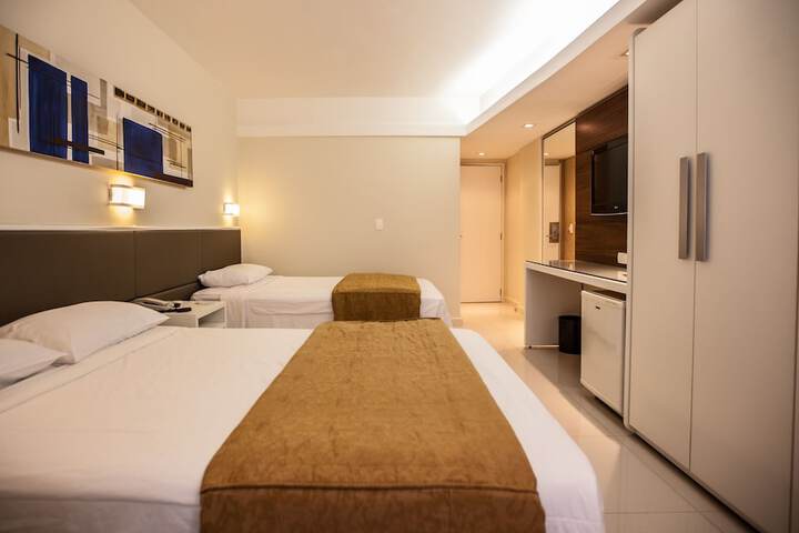 Room 3 of 103