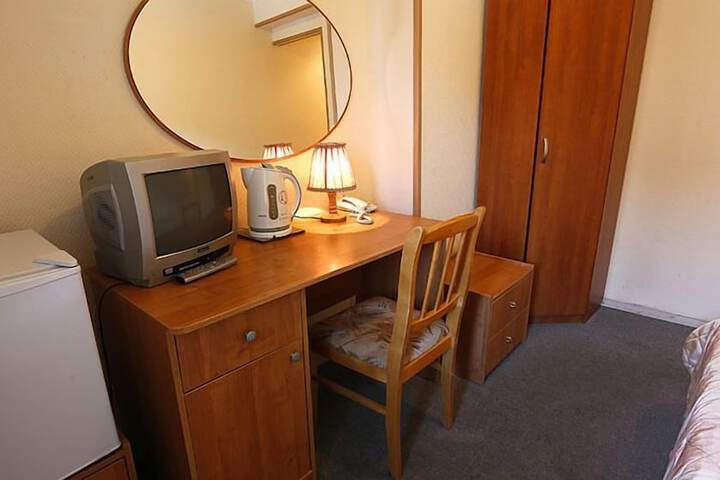 Room 5 of 35