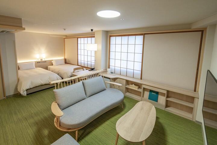 Room 2 of 91