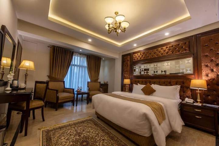 Room 27 of 60
