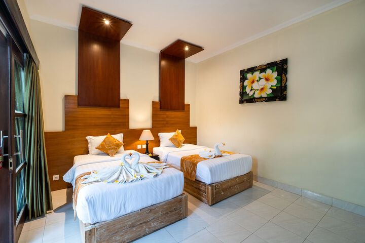 Room 4 of 39