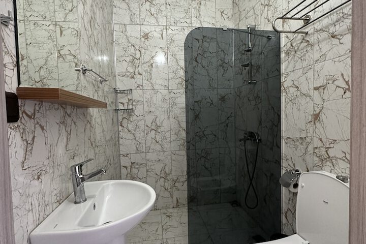 Room 17 of 29