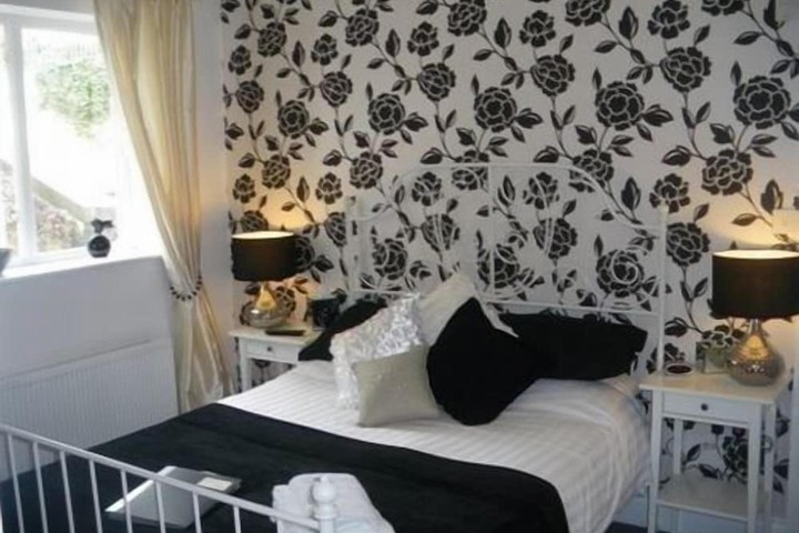 Room 3 of 14