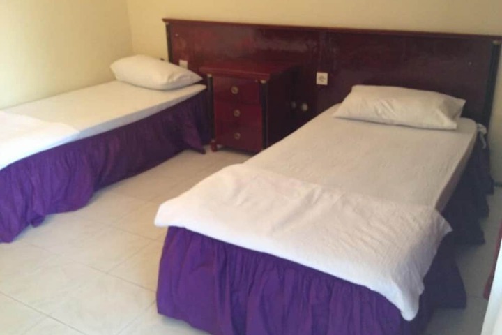 Room 16 of 66