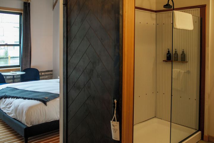 Room 107 of 159