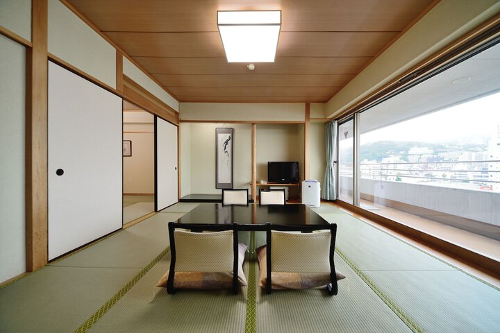 Room 10 of 39