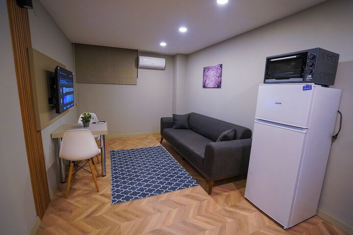 Room 26 of 43