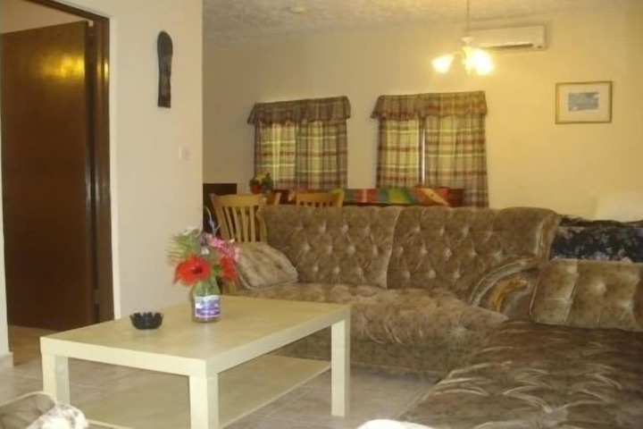 Room 7 of 48