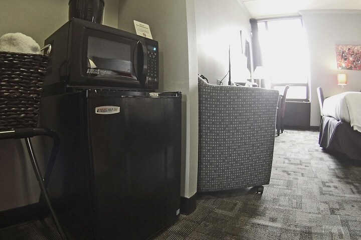 Room 9 of 35