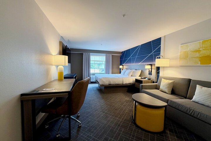 Room 30 of 92
