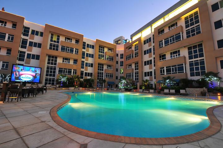 Hotel with Pool