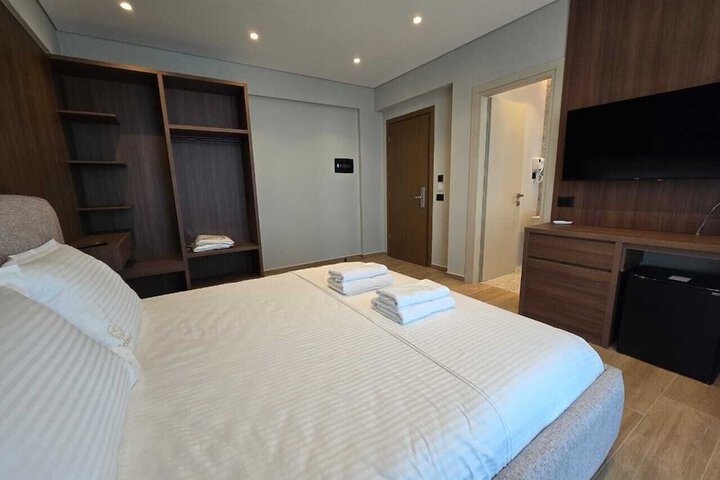 Room 47 of 77