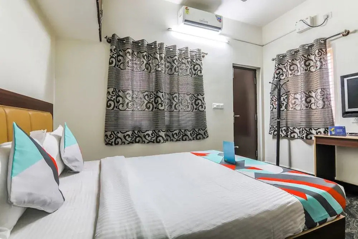 Room 9 of 23