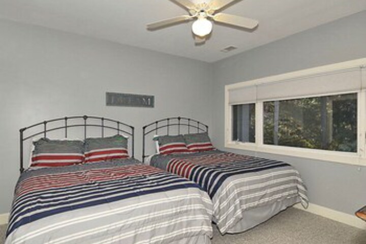Room 41 of 48