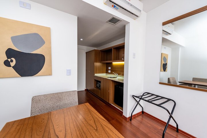 Room 9 of 75