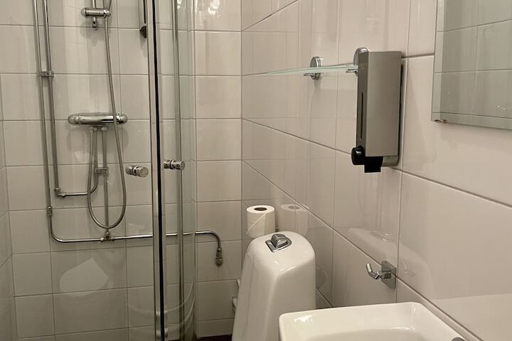 Room 109 of 149