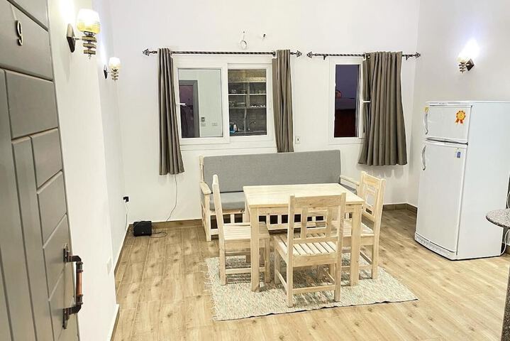 Room 37 of 108