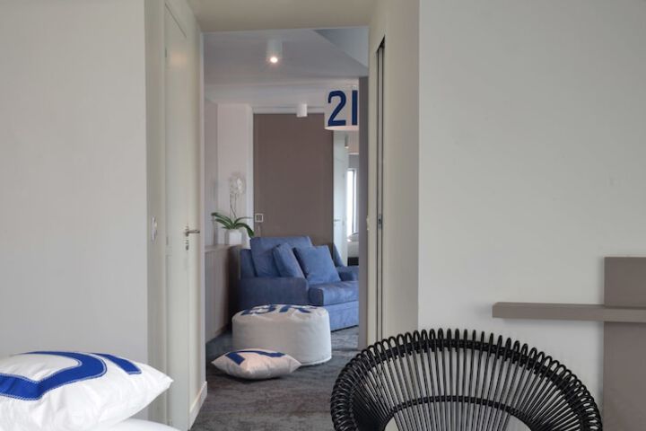 Room 9 of 78