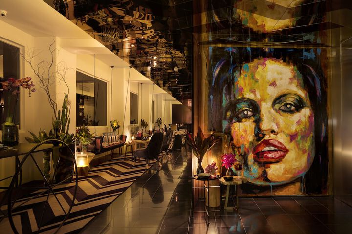 Hotel Interior 4 of 40