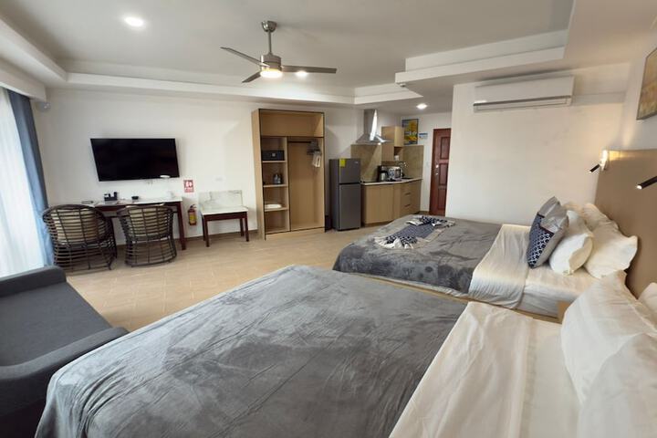 Room 118 of 272